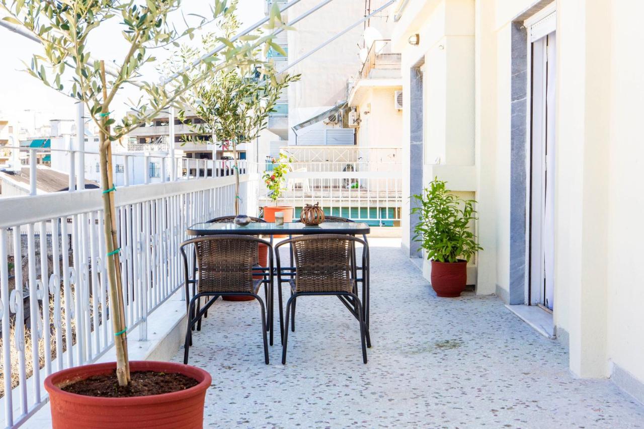 Loucas Apartment Athens Exterior photo